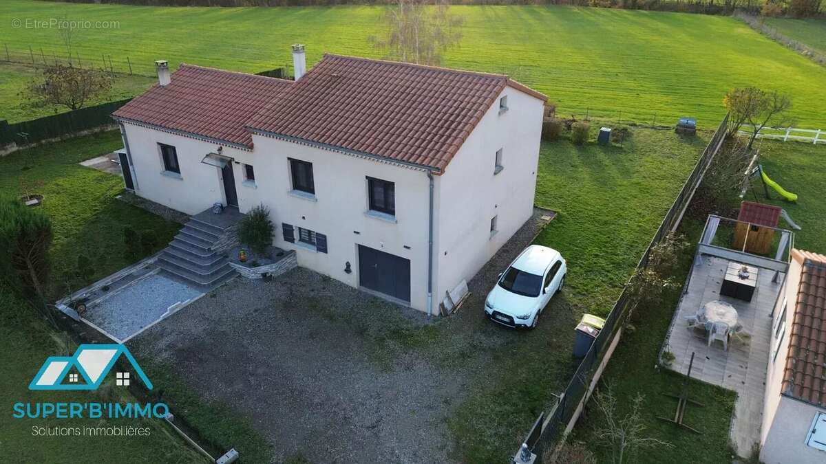 Maison à MAZEYRAT-D'ALLIER