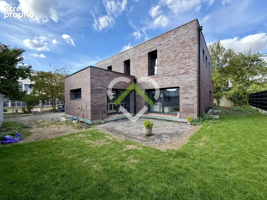 Maison contemporaine cubique individuelle - photo 1