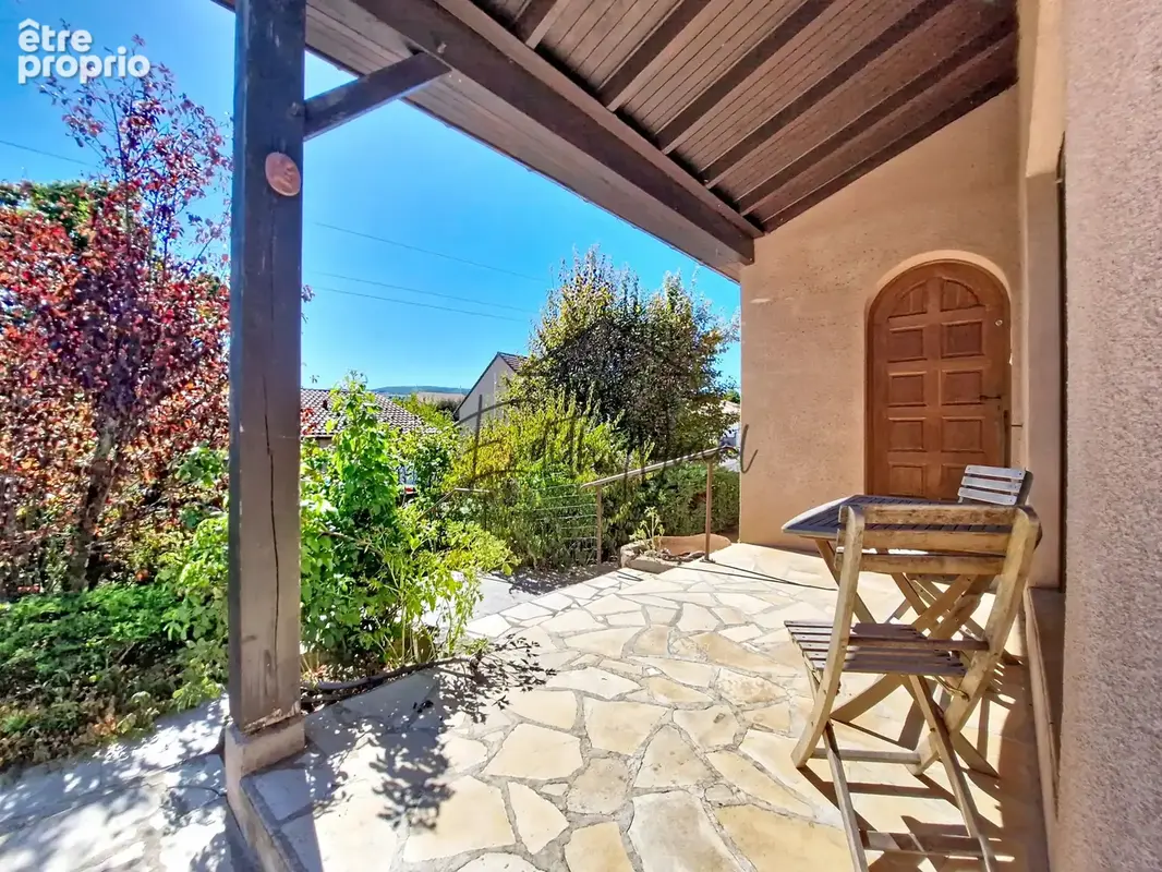 Maison familiale avec jardin   Millau, quartier du Puits Calès - photo 3