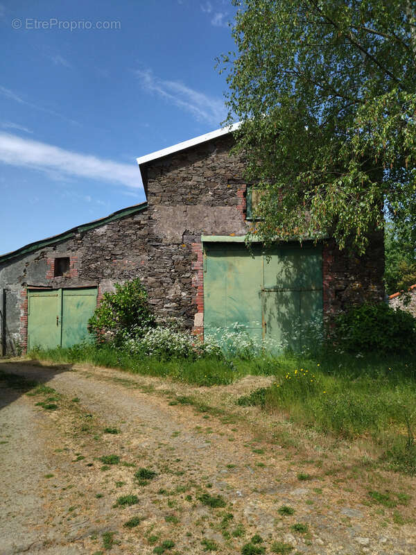 Maison à SAINT-MARTIN-DES-NOYERS