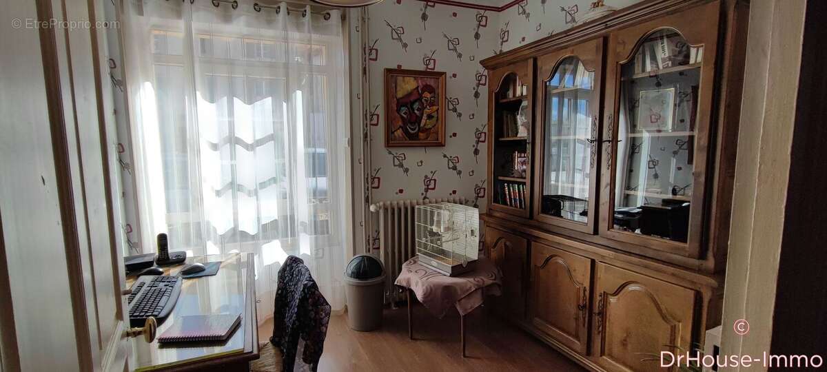 Maison à SIAUGUES-SAINTE-MARIE