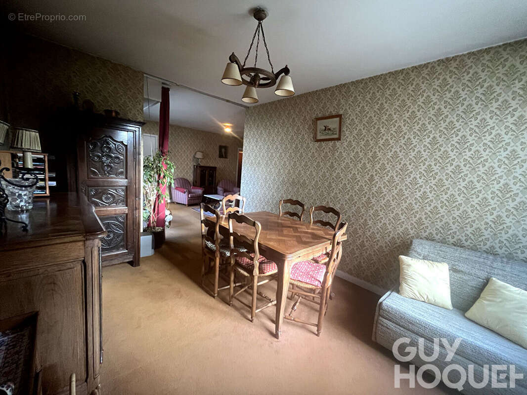 Appartement à VERSAILLES