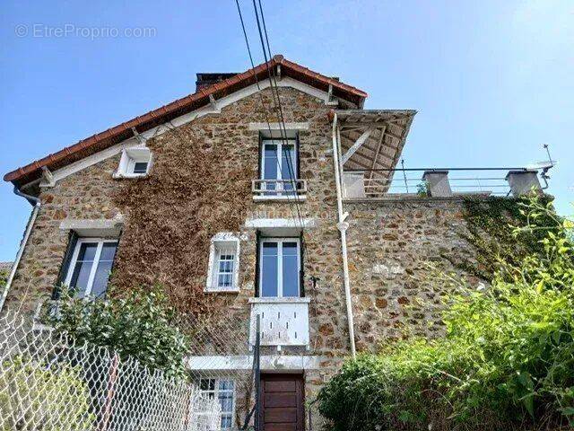 Maison à VILLENEUVE-SAINT-GEORGES