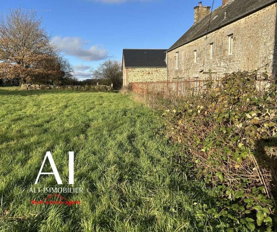 Maison à PONT-D'OUILLY