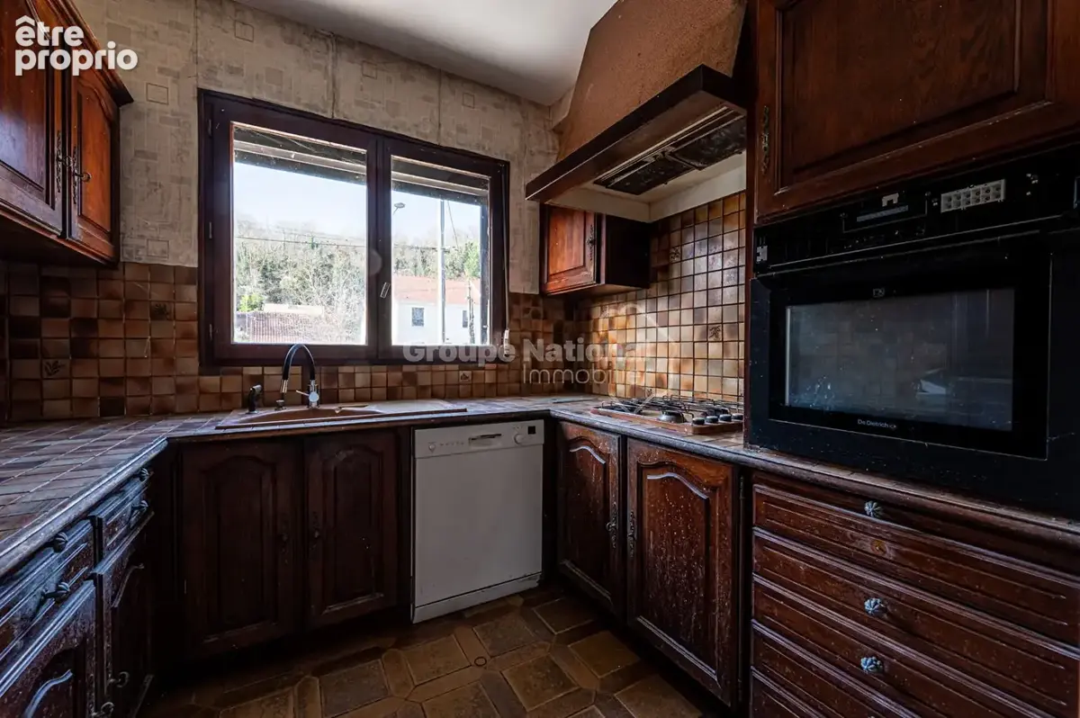 Maison de 91 m² aménagée en deux appartements  et une dépendance de 30m² aménagée en F2 - photo 5