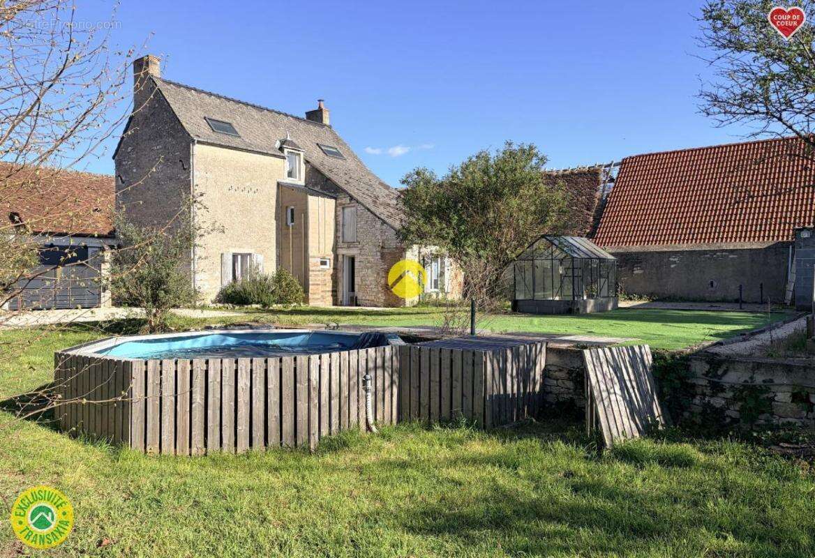 Maison à CHATEAUNEUF-SUR-CHER