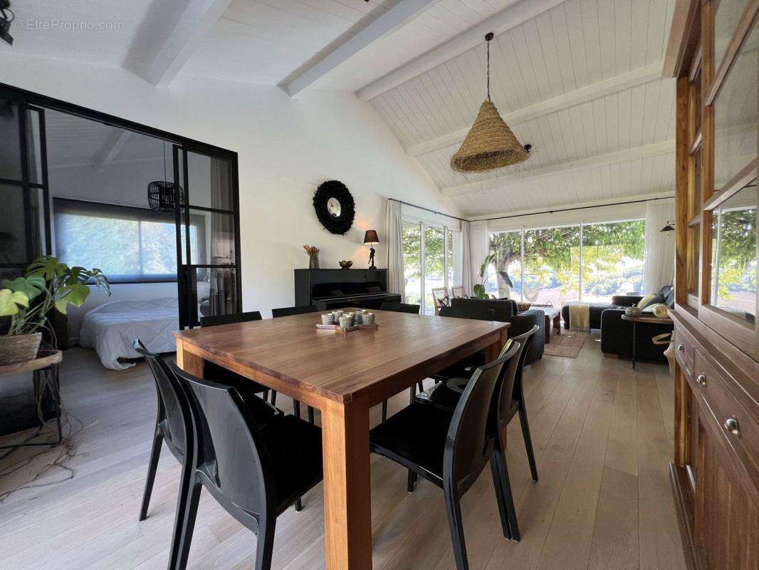 Maison à LISLE-SUR-TARN