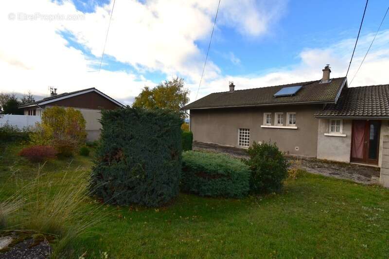 Maison à SAINT-AGREVE