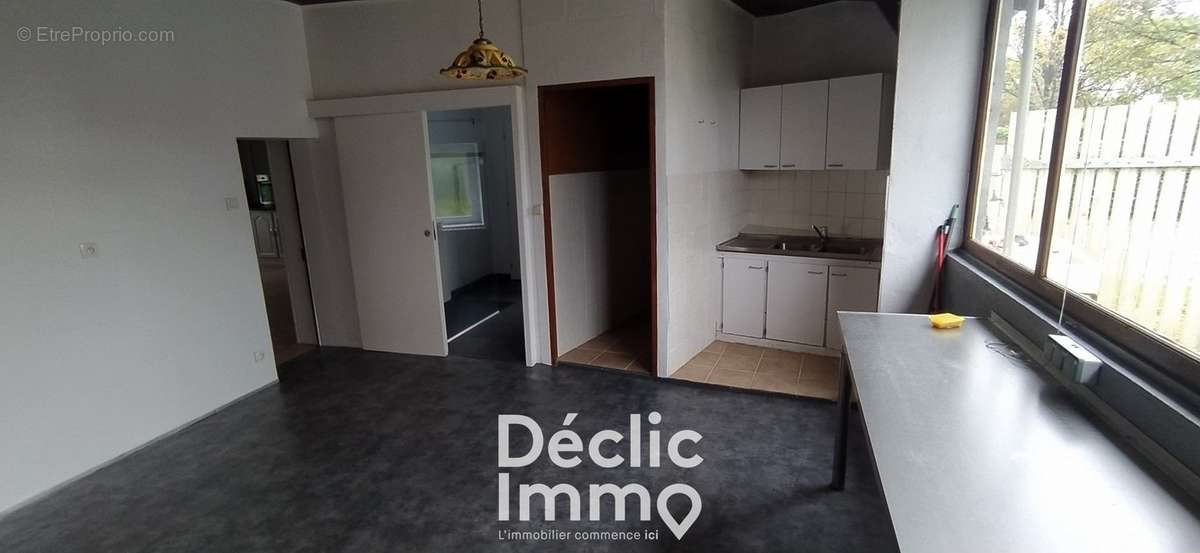 Maison à CHAMPAGNE-MOUTON