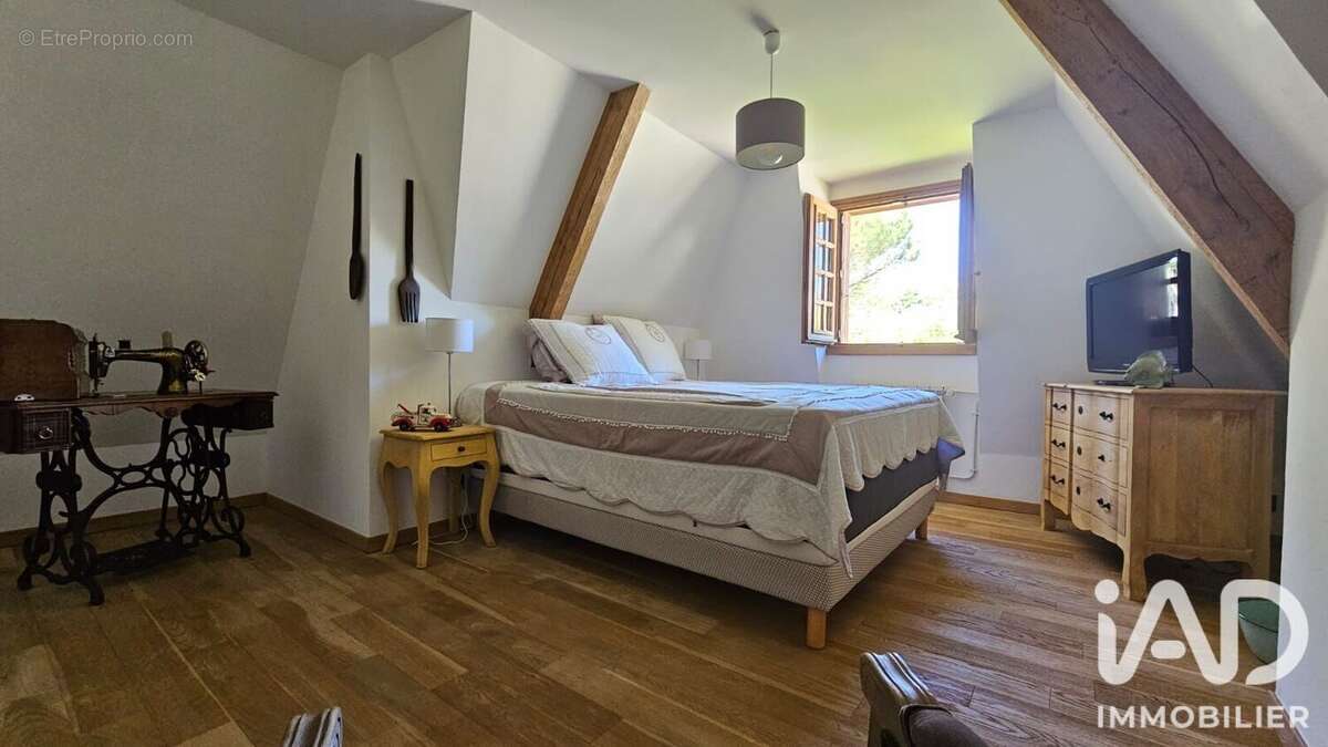Maison 261 m² à Gisors  - photo 7