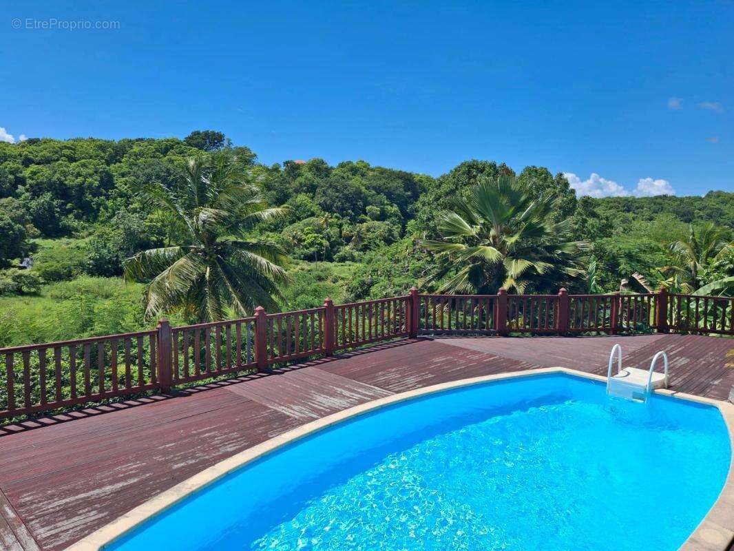 Maison à SAINTE-ANNE