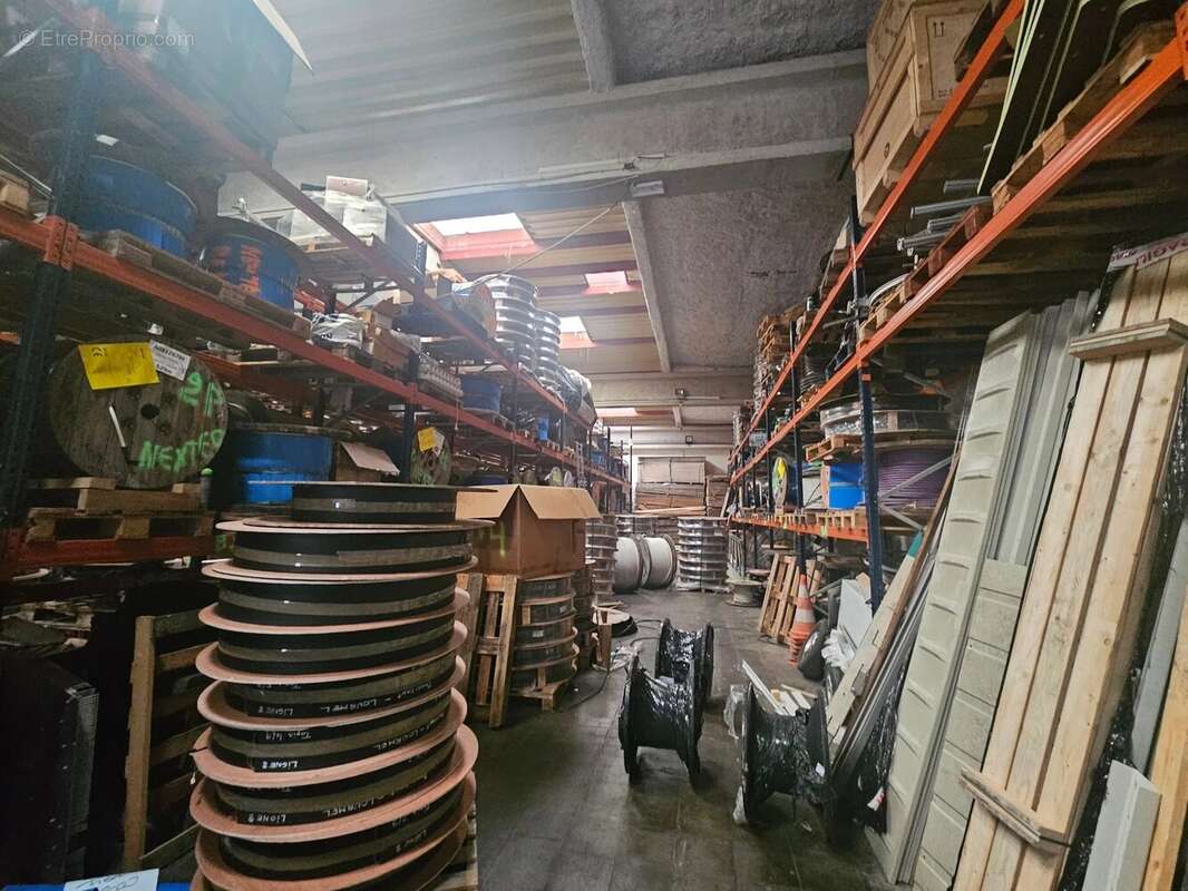 Commerce à COURCOURONNES