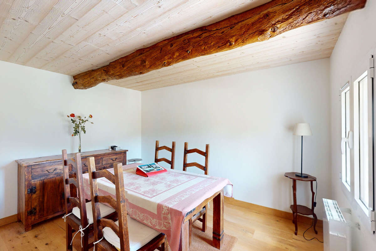 Maison à TOURRETTE-LEVENS