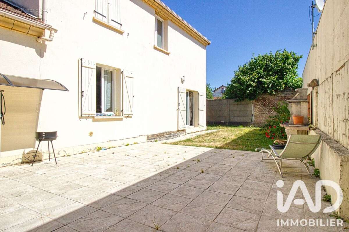 Maison 127 m² à Sarcelles  - photo 4