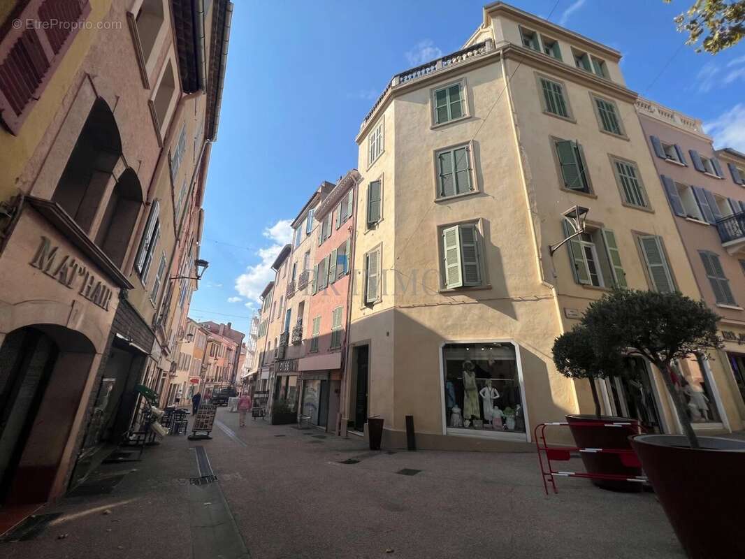 Appartement à FREJUS