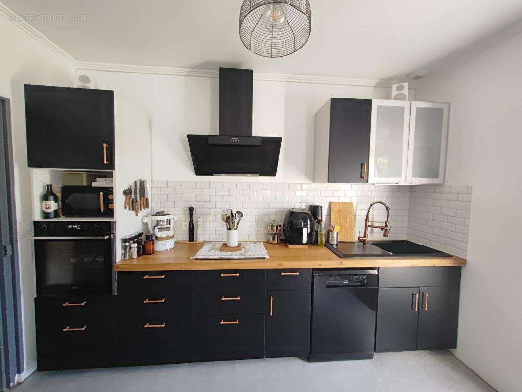 Maison de caractère -192 m² - Terrain 1 435 m² - photo 10