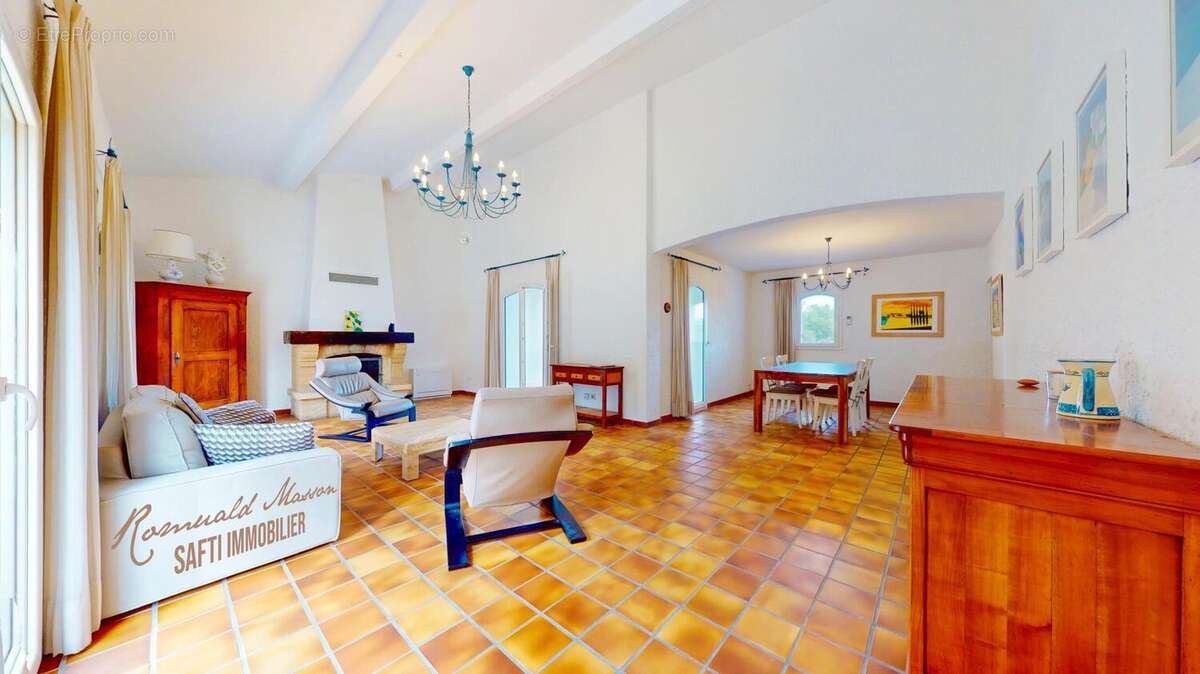 Photo 3 - Maison à SOLLIES-VILLE