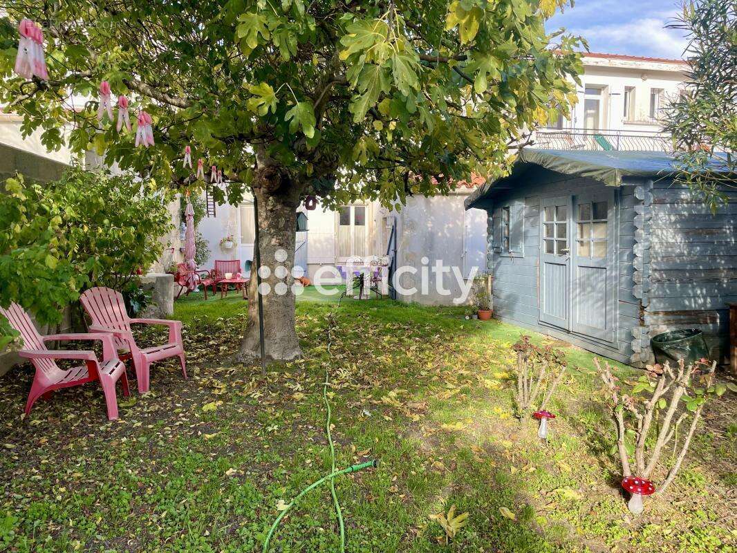 Maison à PORT-DES-BARQUES