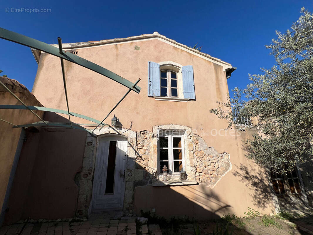 Maison à RUSTREL
