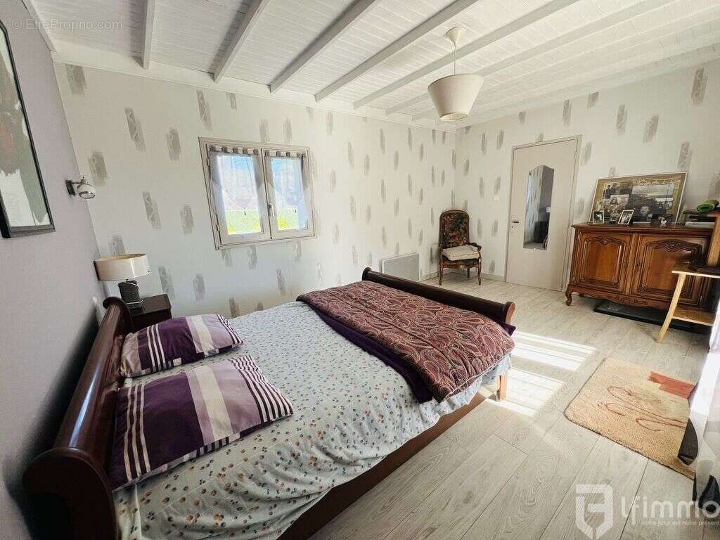 Maison à MONTPON-MENESTEROL