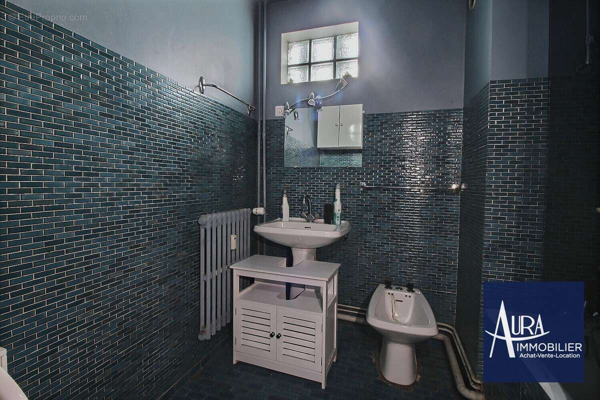 0_0004 - Appartement à LES LILAS