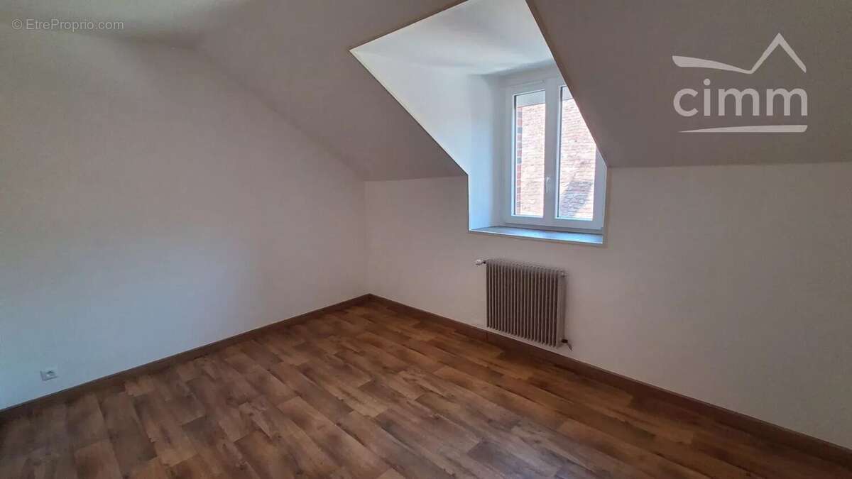 A VENDRE, Vineuil Bourg, maison 3 chambres + pièces aménageables - photo 9