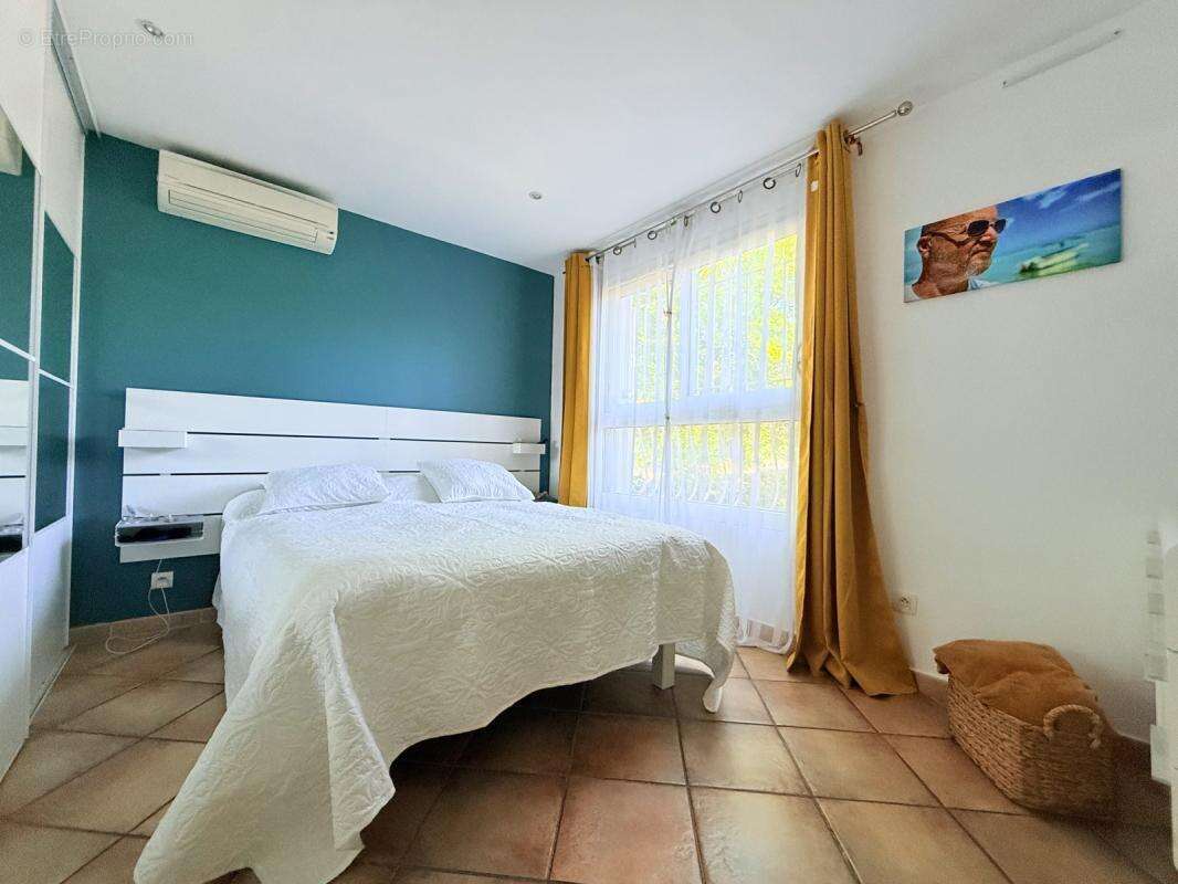 Appartement à MARSEILLE-9E