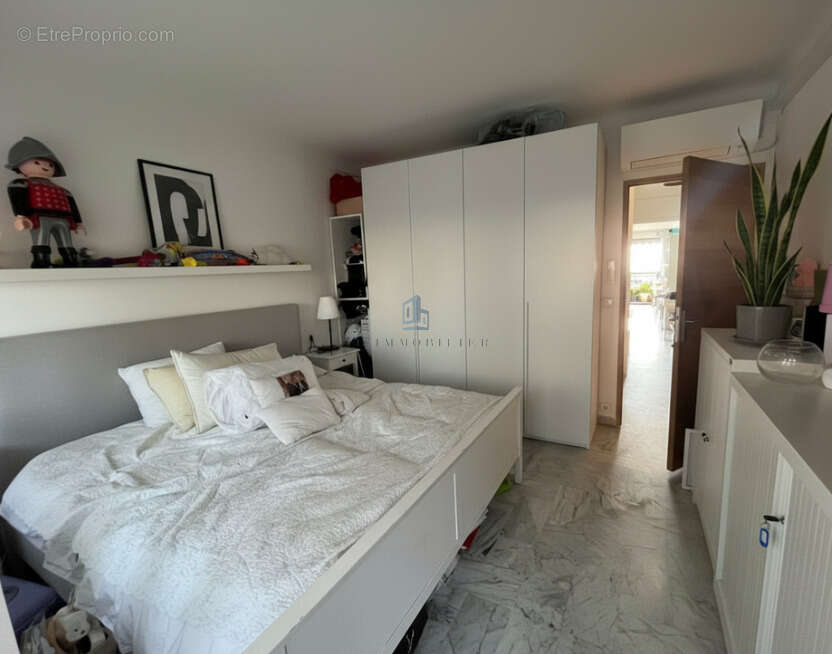 Appartement à ROQUEBRUNE-CAP-MARTIN