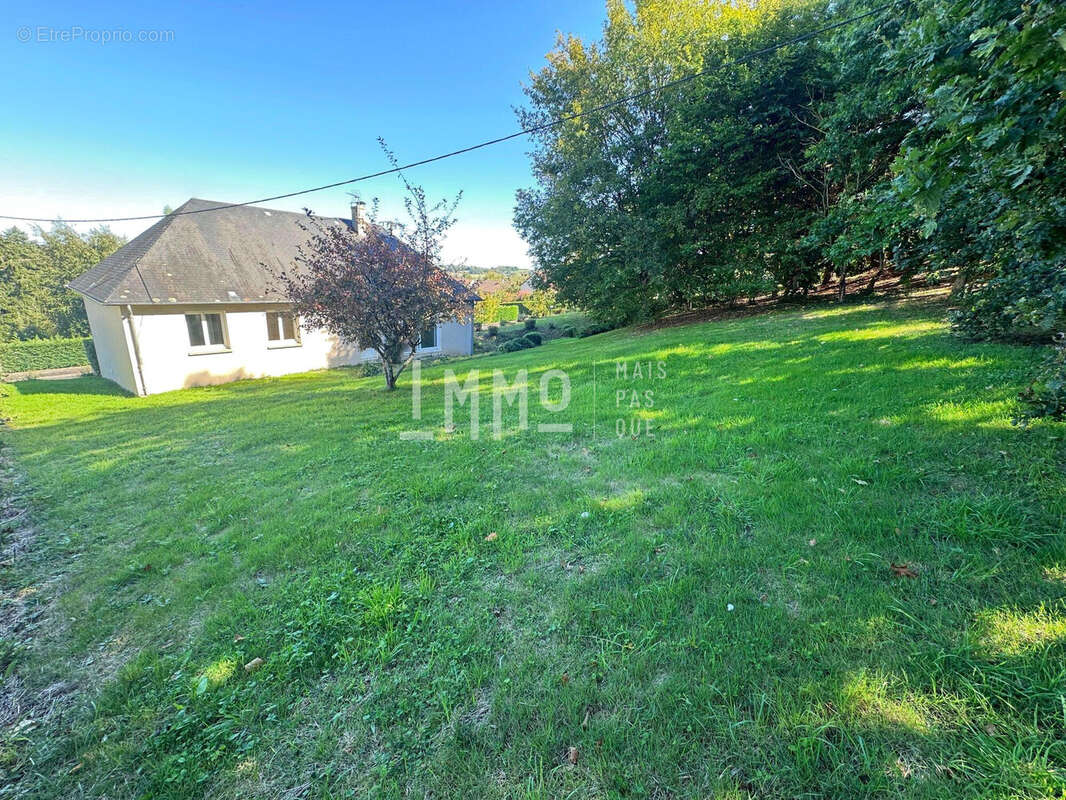 Maison à LA CHARTRE-SUR-LE-LOIR