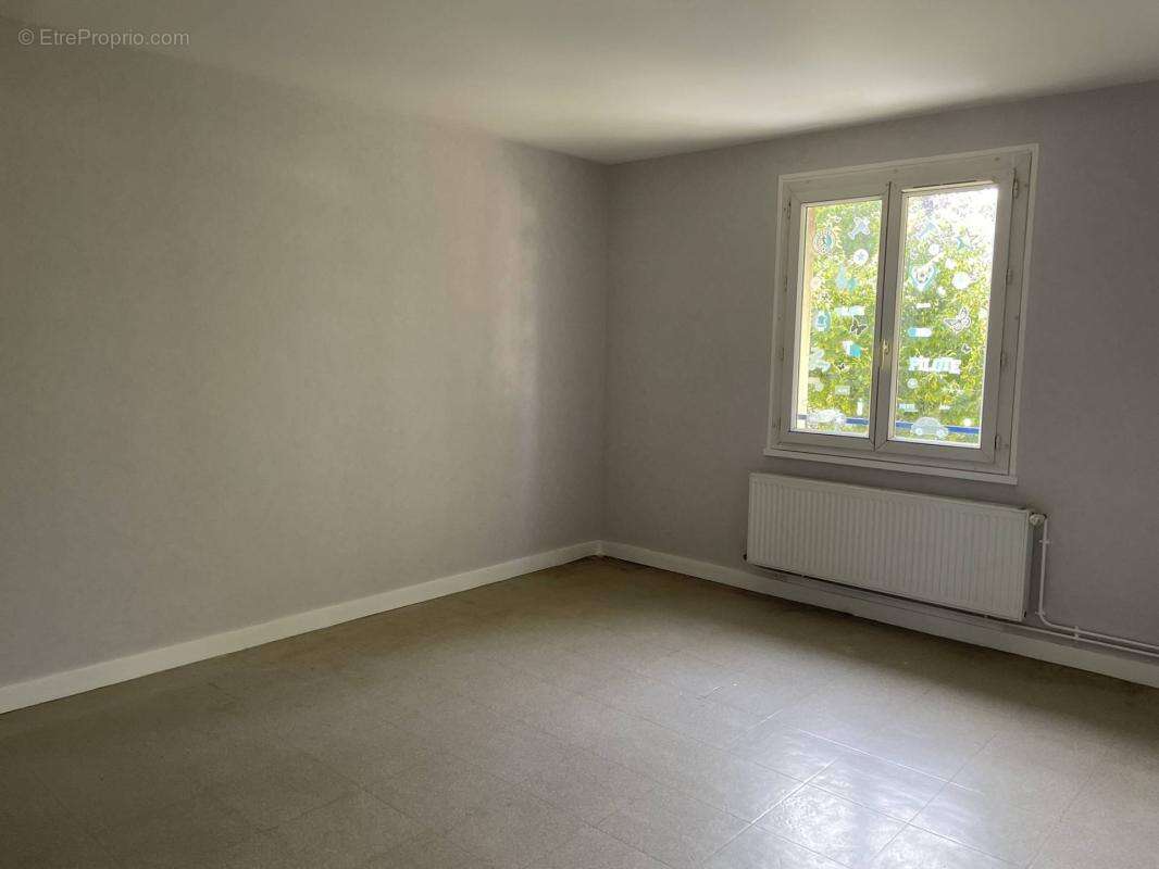 AMBENAY - T5 de 132 m² - photo 9