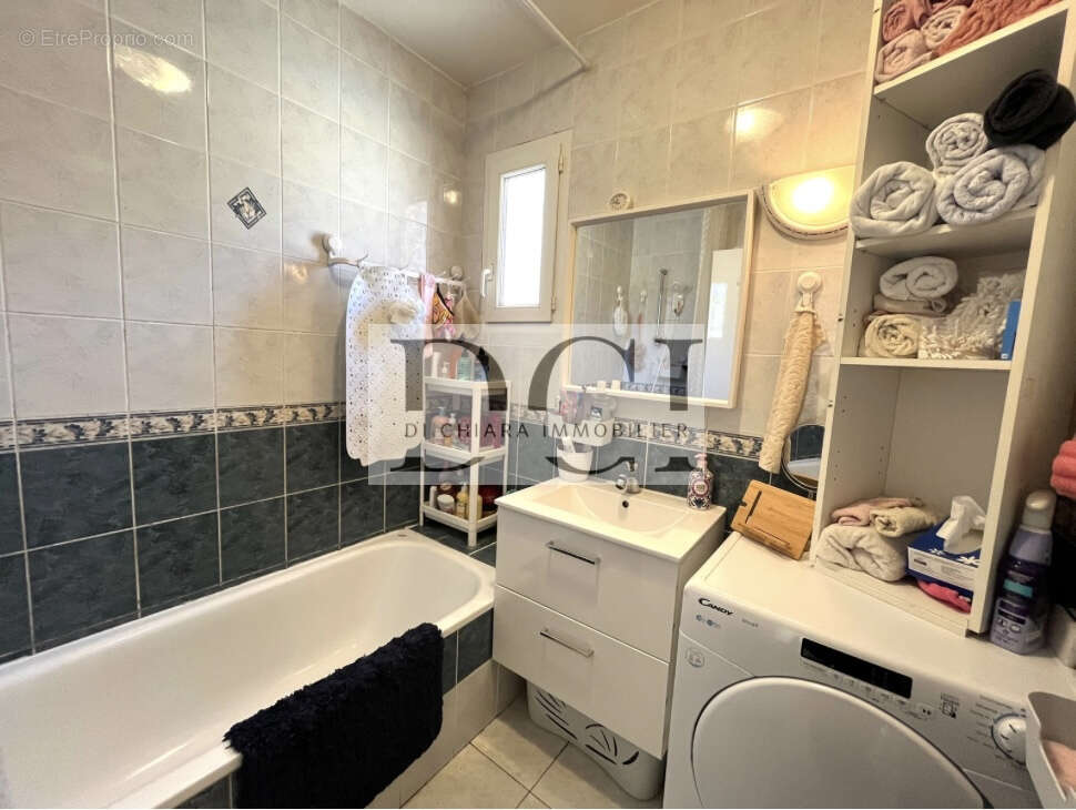 Maison à ENSUES-LA-REDONNE