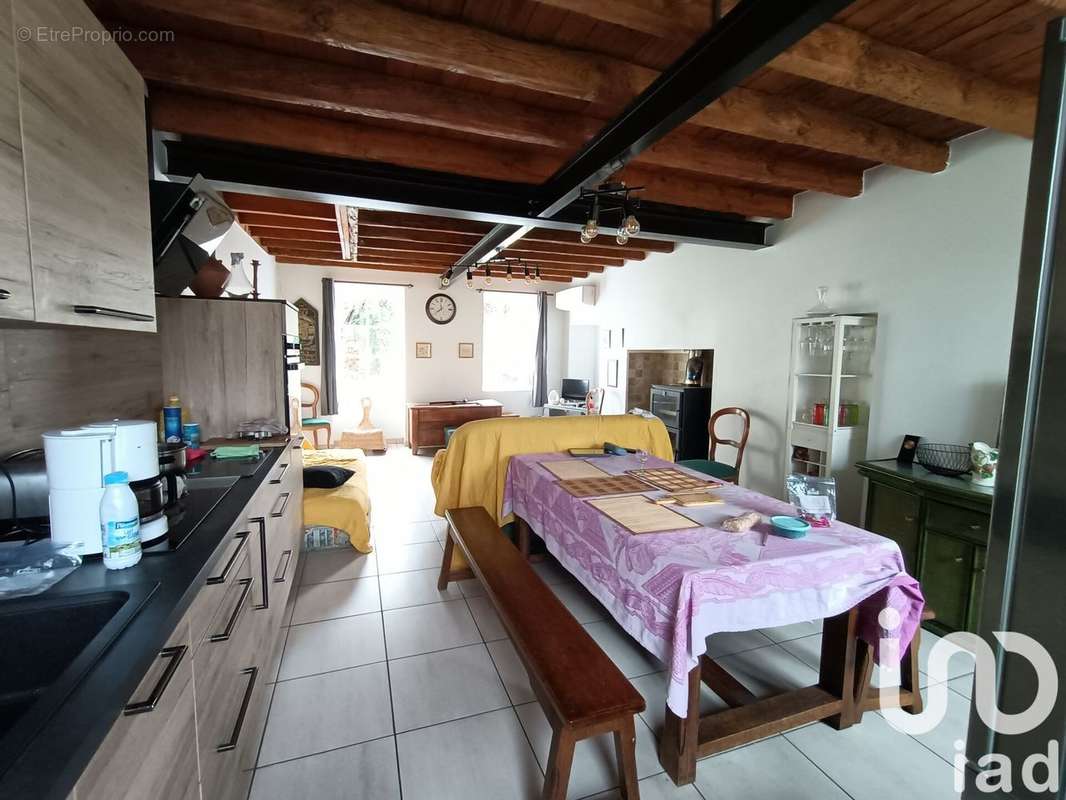 Photo 4 - Maison à BUSSET