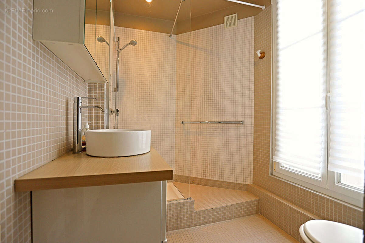 Appartement à PARIS-9E