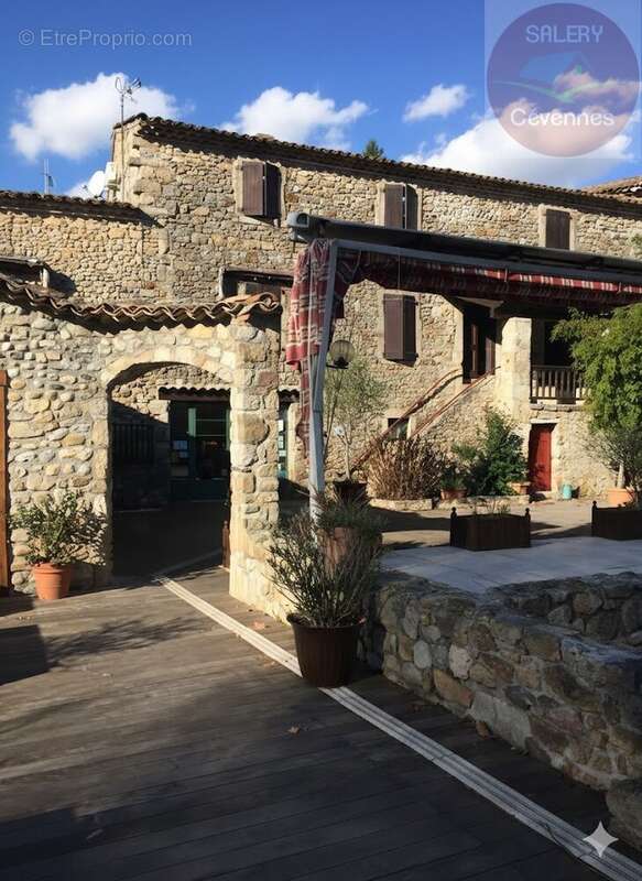 Commerce à SAINT-JEAN-DU-GARD