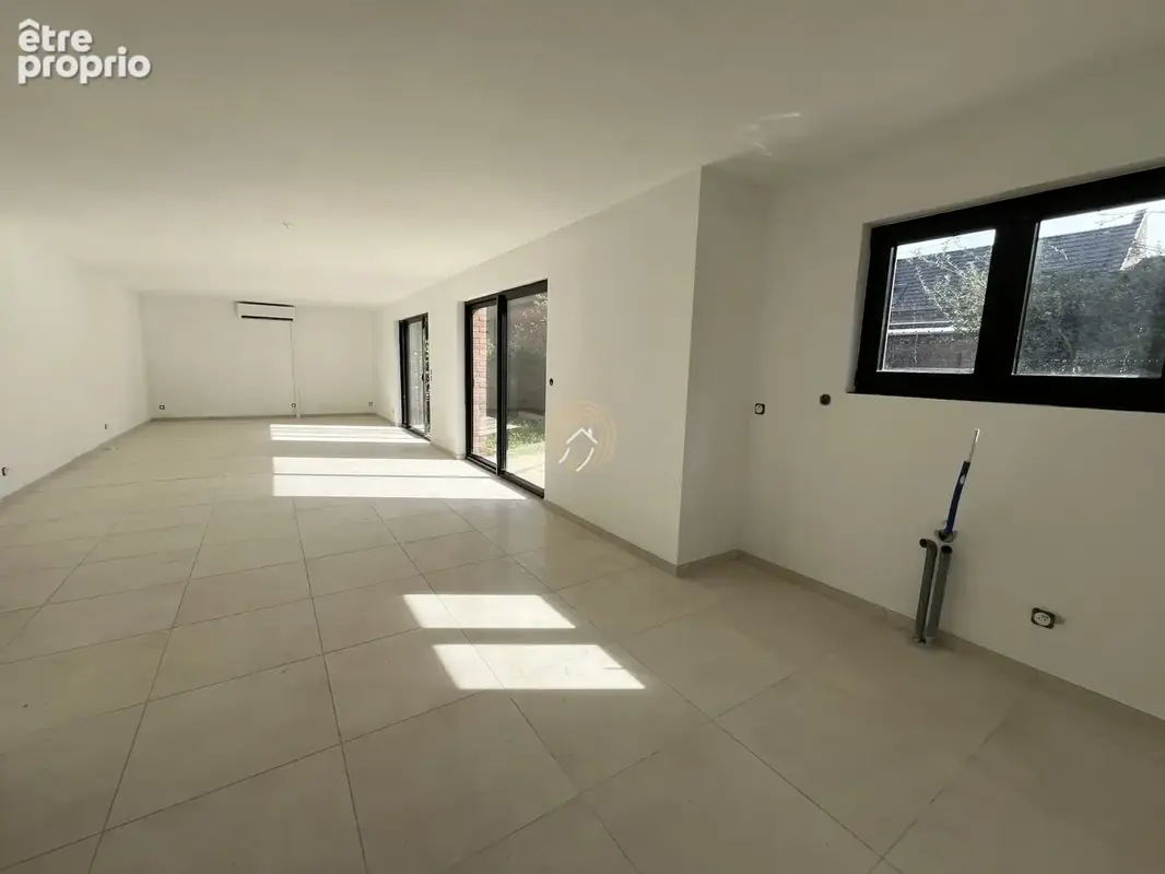 Maison 6 pièces 155 m² à vendre à Cuincy (59553) - photo 5