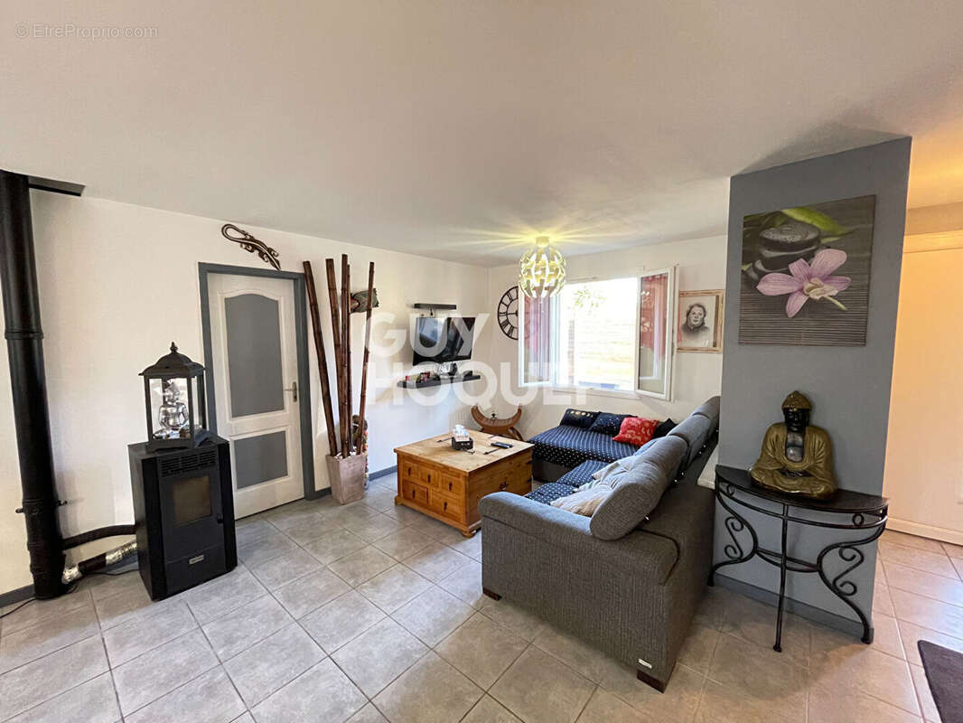 Maison à PARENTIS-EN-BORN