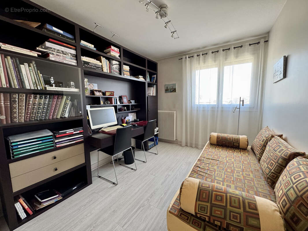 Appartement à LE PERREUX-SUR-MARNE