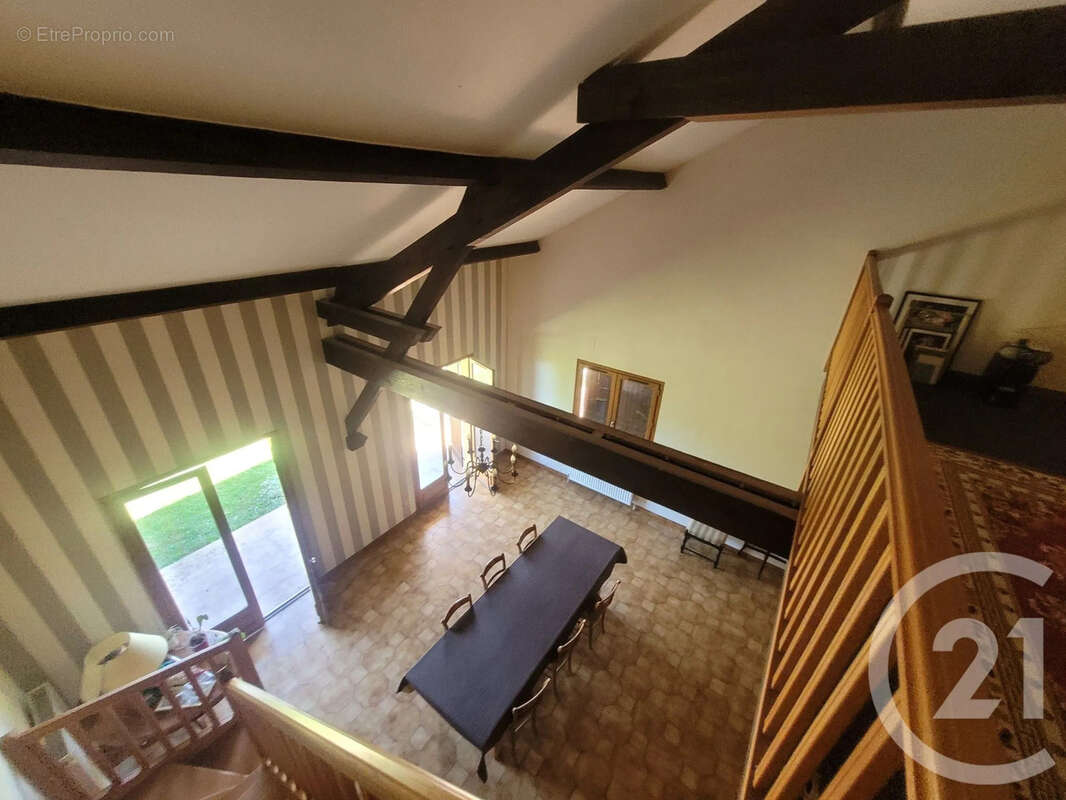 Maison 172 m² à Bruailles  - photo 10