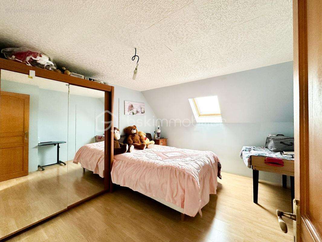 Maison à GRANDPUITS-BAILLY-CARROIS