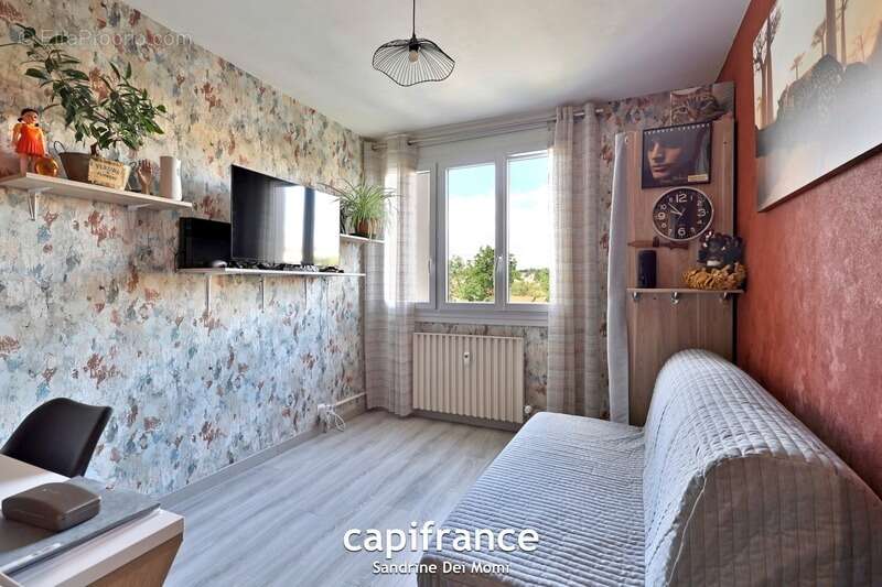 Appartement à SAINT-GENIS-LAVAL