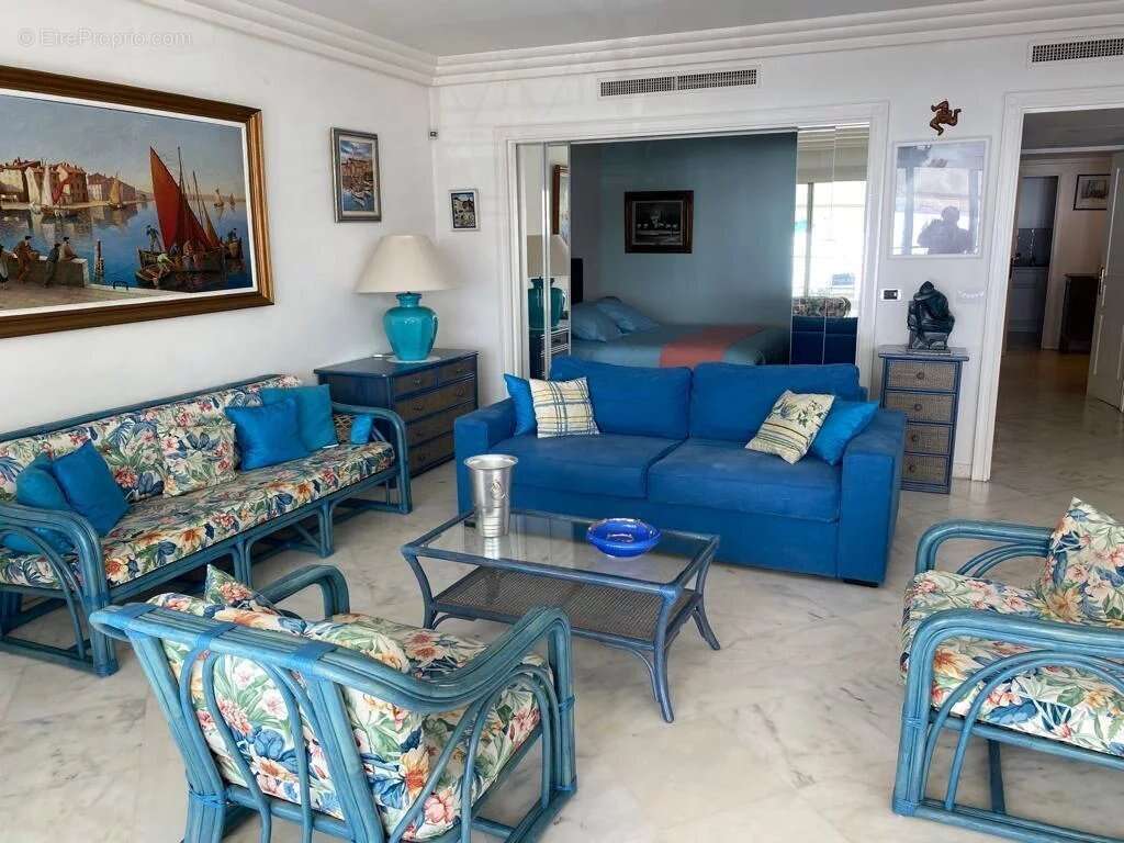 Cannes Croisette magnifique appartement 3 pièces vue mer - photo 6