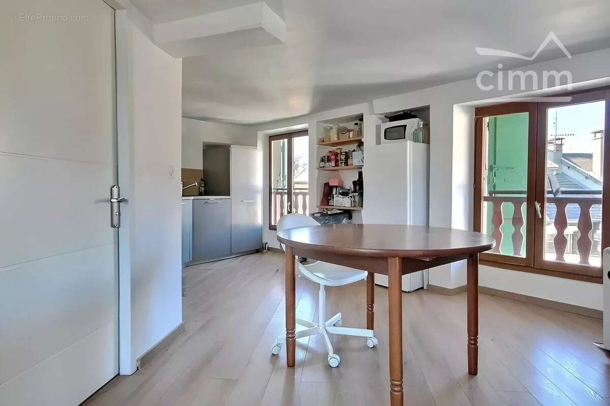 Appartement à LA ROCHETTE