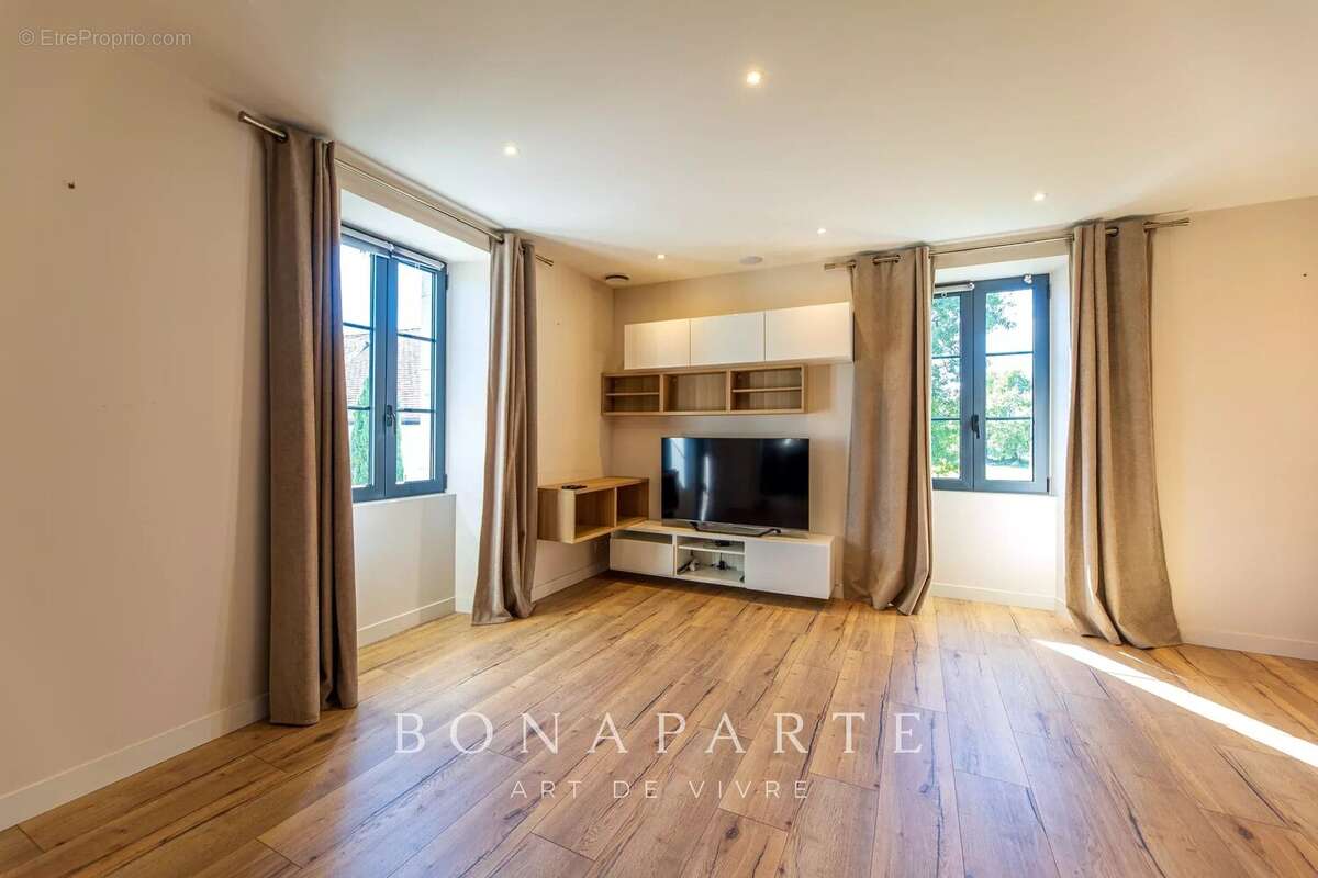 PAU Ensemble immobilier XIXème rénové 2 bâtisses, restaurant, séminaires & habitation - photo 14