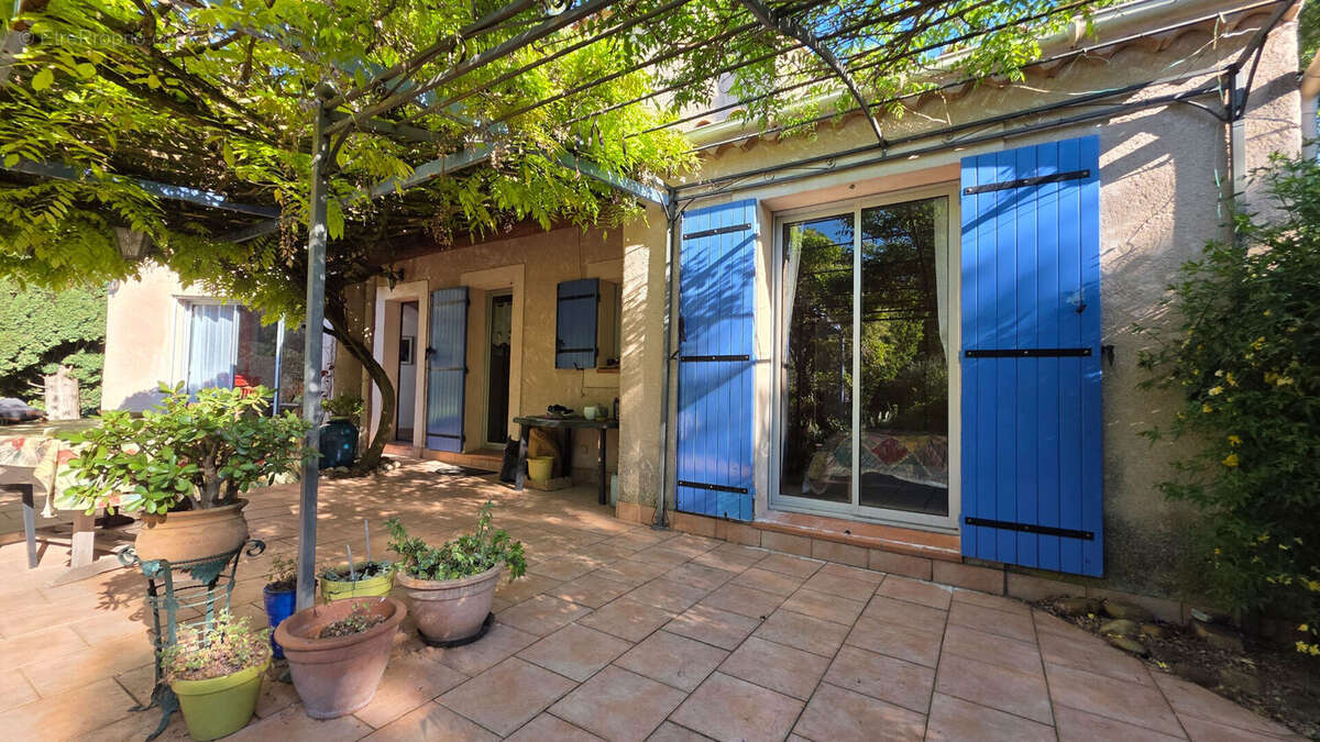 Maison Rochefort Du Gard 3 chambres / garage et beau jardin de 1400m² - photo 4