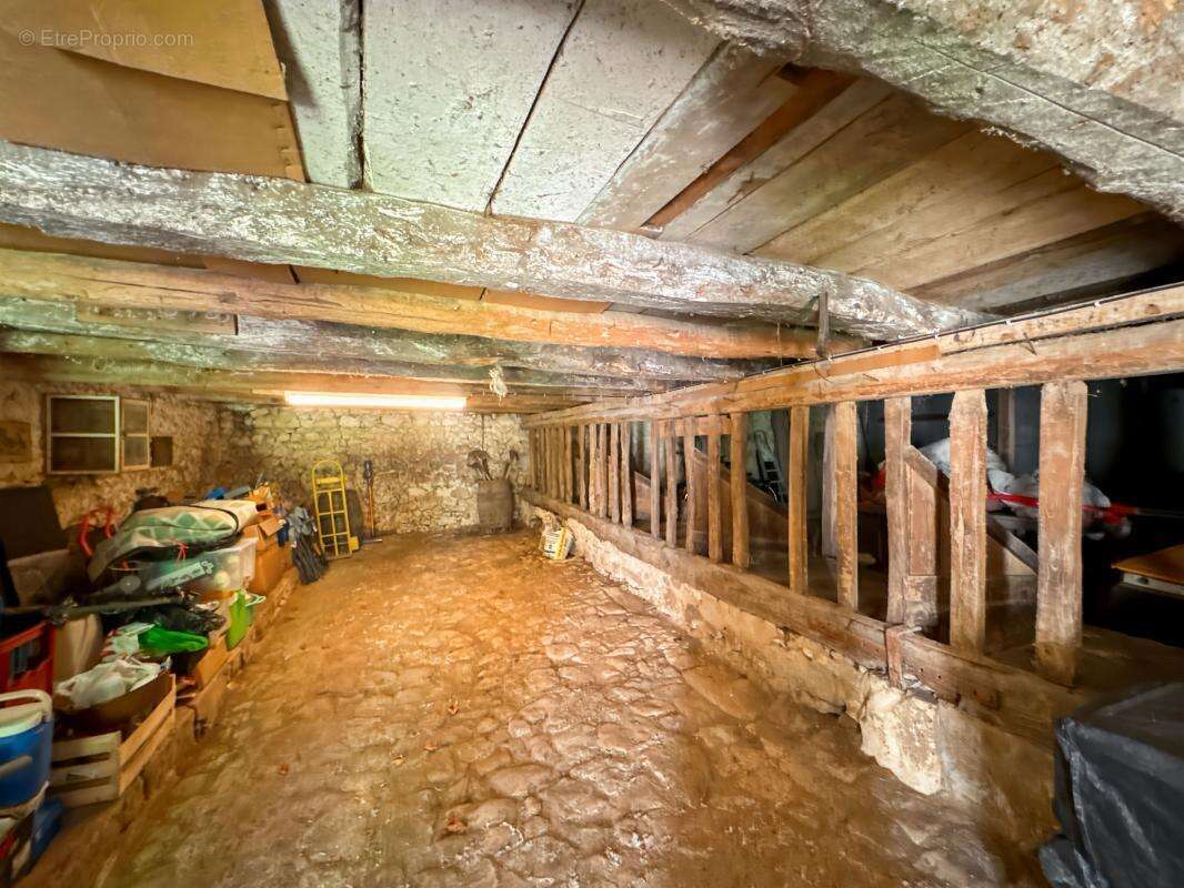 Maison à ANTONNE-ET-TRIGONANT