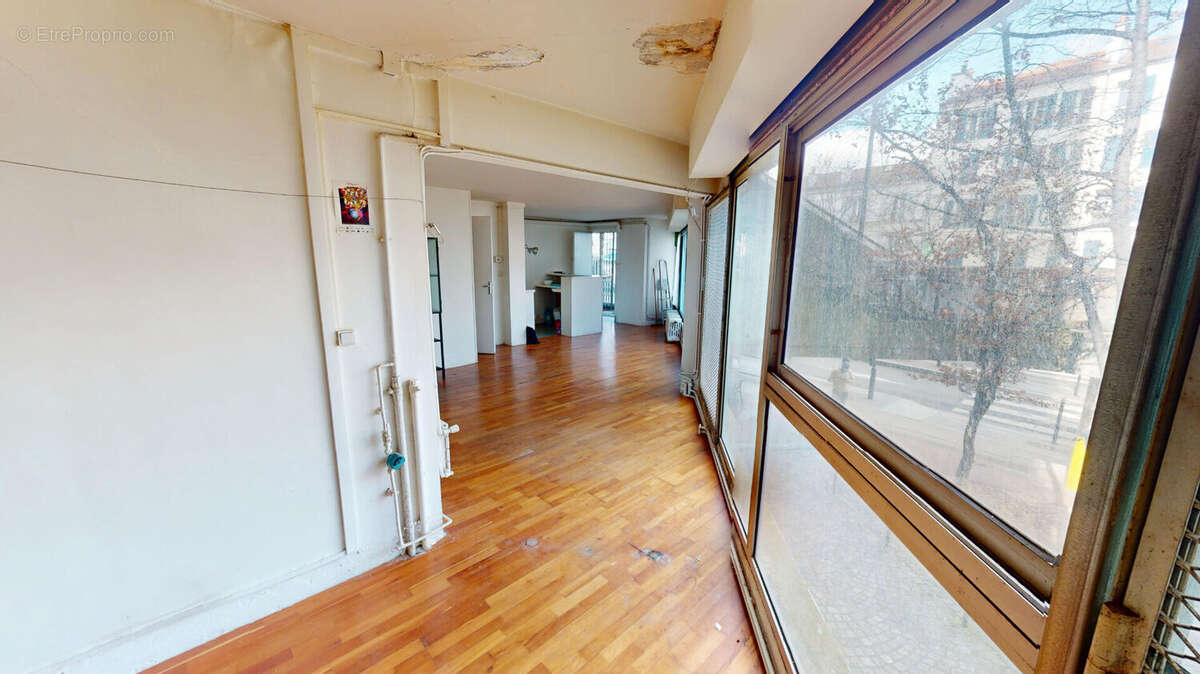 Commerce à IVRY-SUR-SEINE