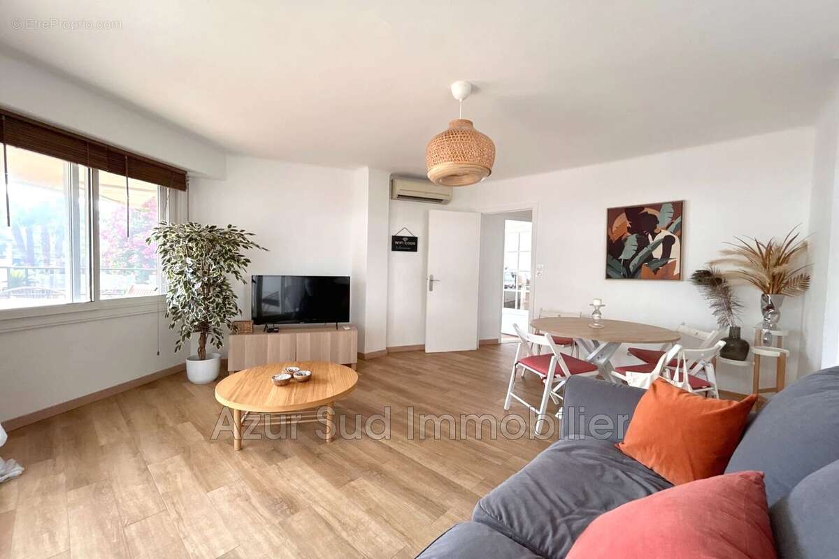 Appartement 44 m² à Antibes  - photo 4