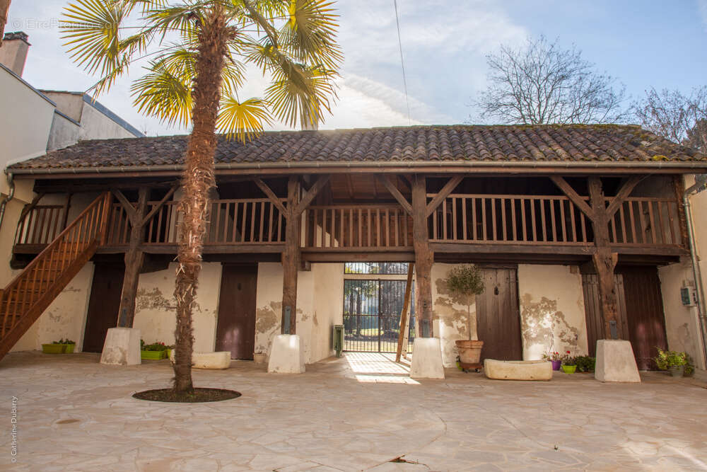 Maison à MONTPON-MENESTEROL