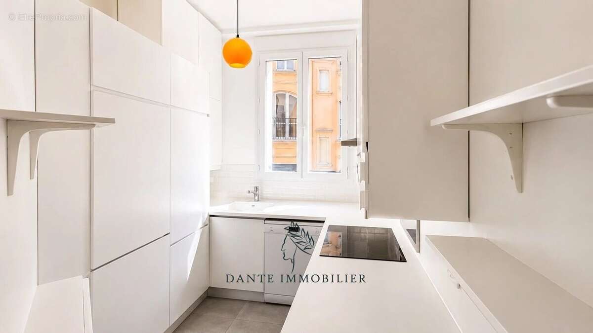 Appartement à PARIS-6E