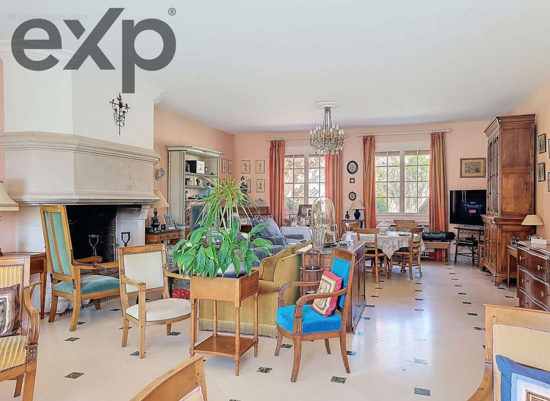 Maison 387 m² à Chauny  - photo 3
